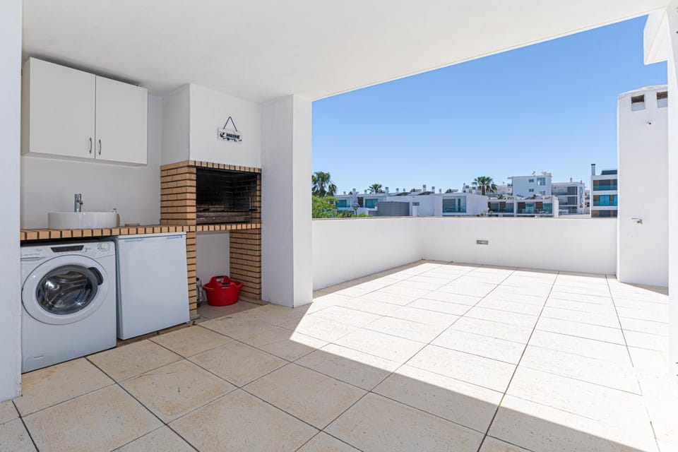 Golden Views Penthouse 3BR in Newtown Apartment in Albufeira