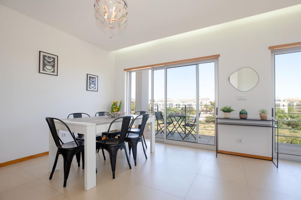 Golden Views Penthouse 3BR in Newtown Apartment in Albufeira
