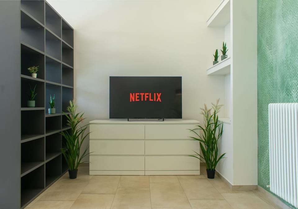 Communal lounge/ TV room, TV and multimedia, Evening entertainment