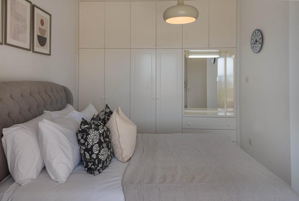 Bed, Bedroom, wardrobe