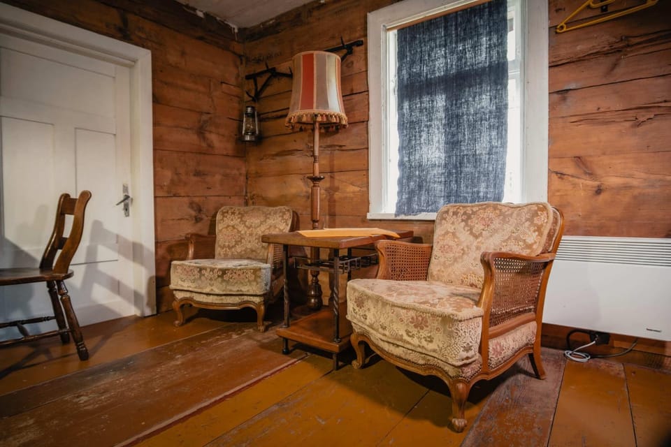 Seating area