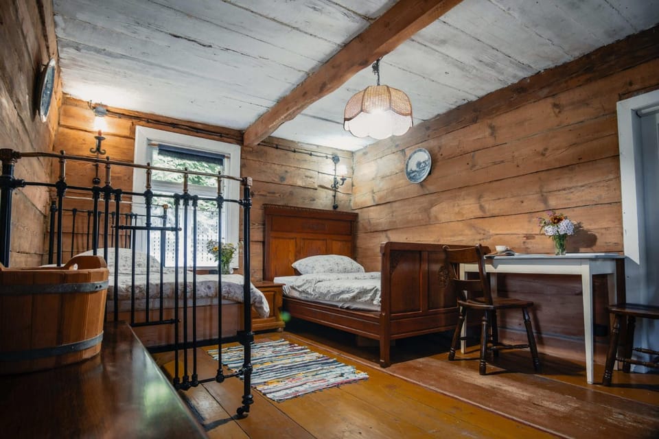 Bed, Bedroom, heating