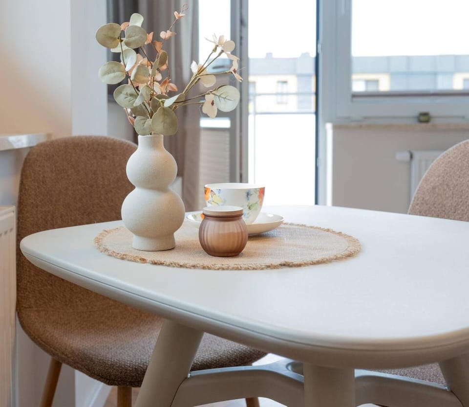 Orange Glow Apartment Terrace AC Free Parking Apartment in Warsaw