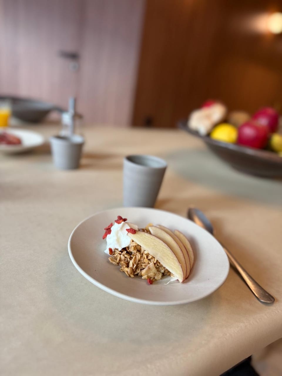 Restaurant/places to eat, Food and drinks, Food, Breakfast, Continental breakfast