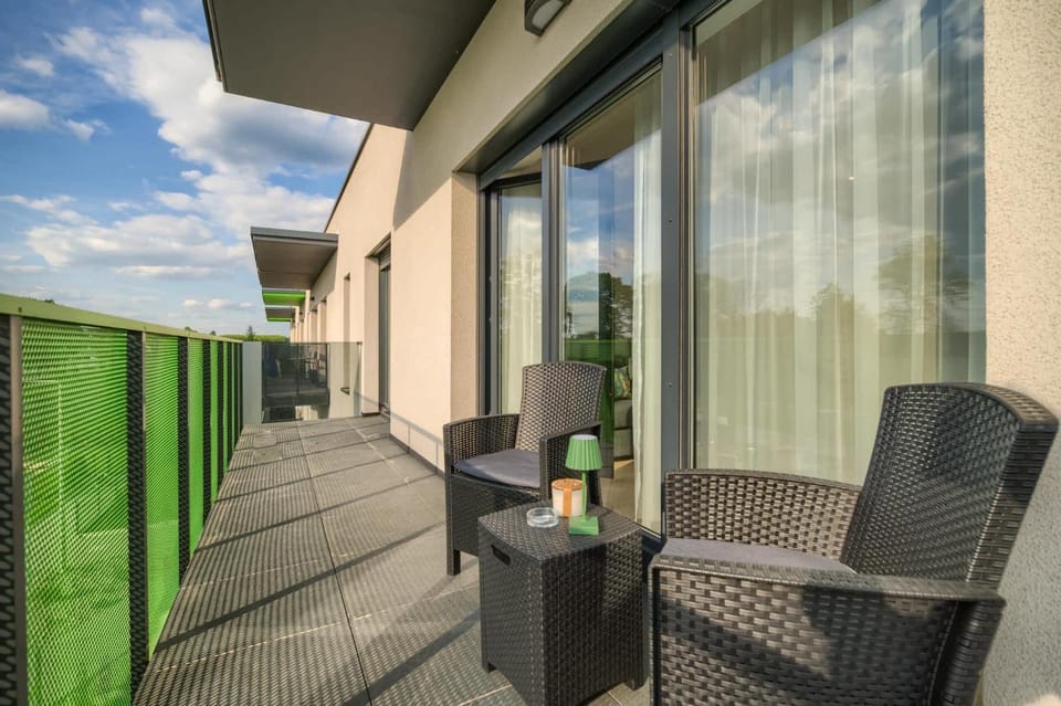 Day, Balcony/Terrace