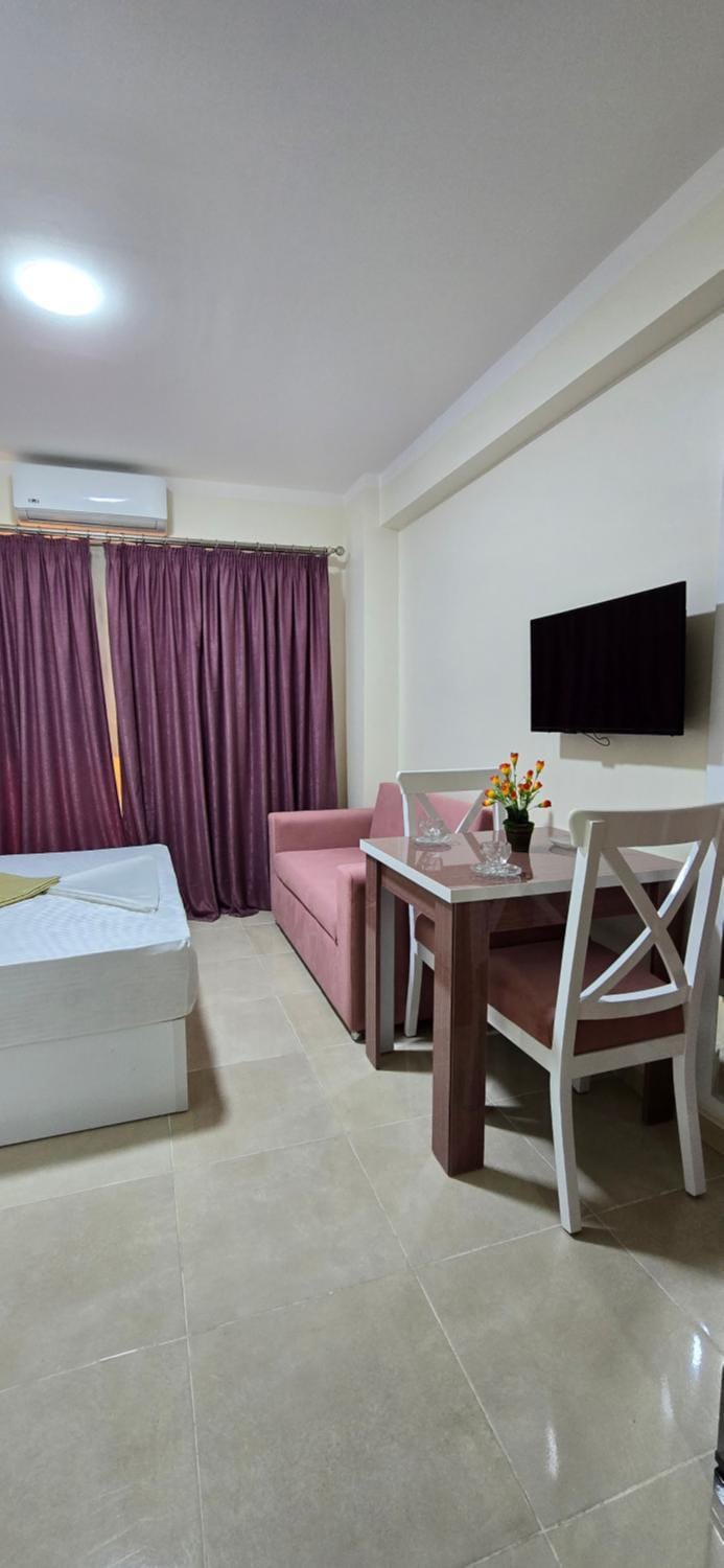 Tiba Golden Sun-kissed Hurghada Apartment in Hurghada