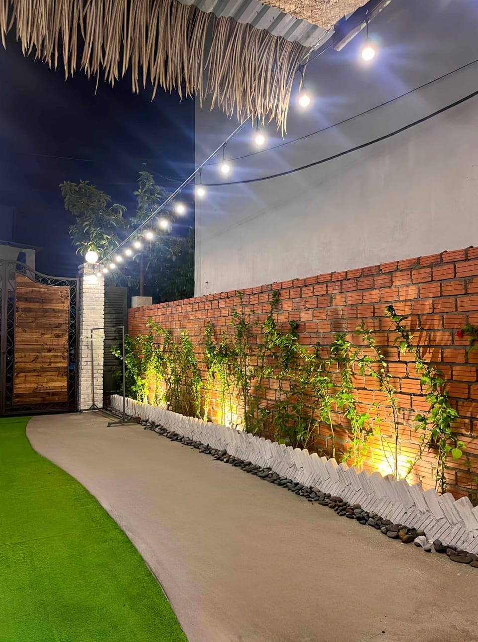 CocoVilla 3 Peaceful Home Near Sea Airport Pickup House in Hoa Hai