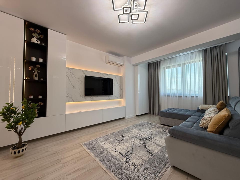 The Romantic Nest near Mall Moldova Apartment in Moldova