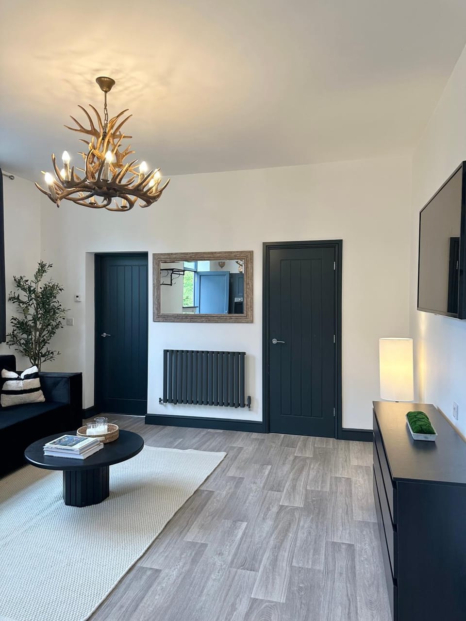 1 Bedroom Flat By Ankers Short Term Rental Agency Matlock Bath Near Matlock Shops & Park House in Amber Valley