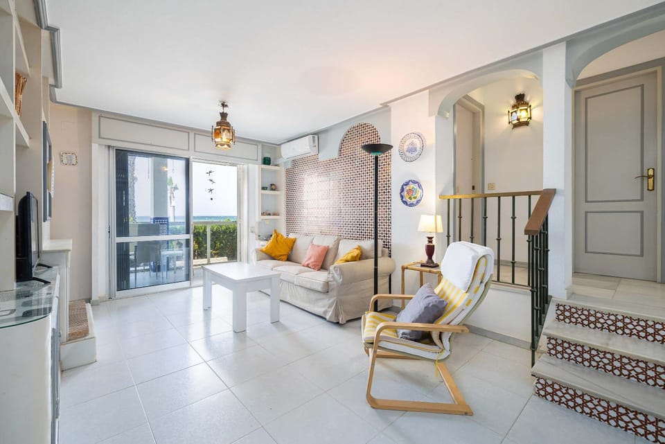 Amazing front sea view apartment Apartment in Rincón de la Victoria