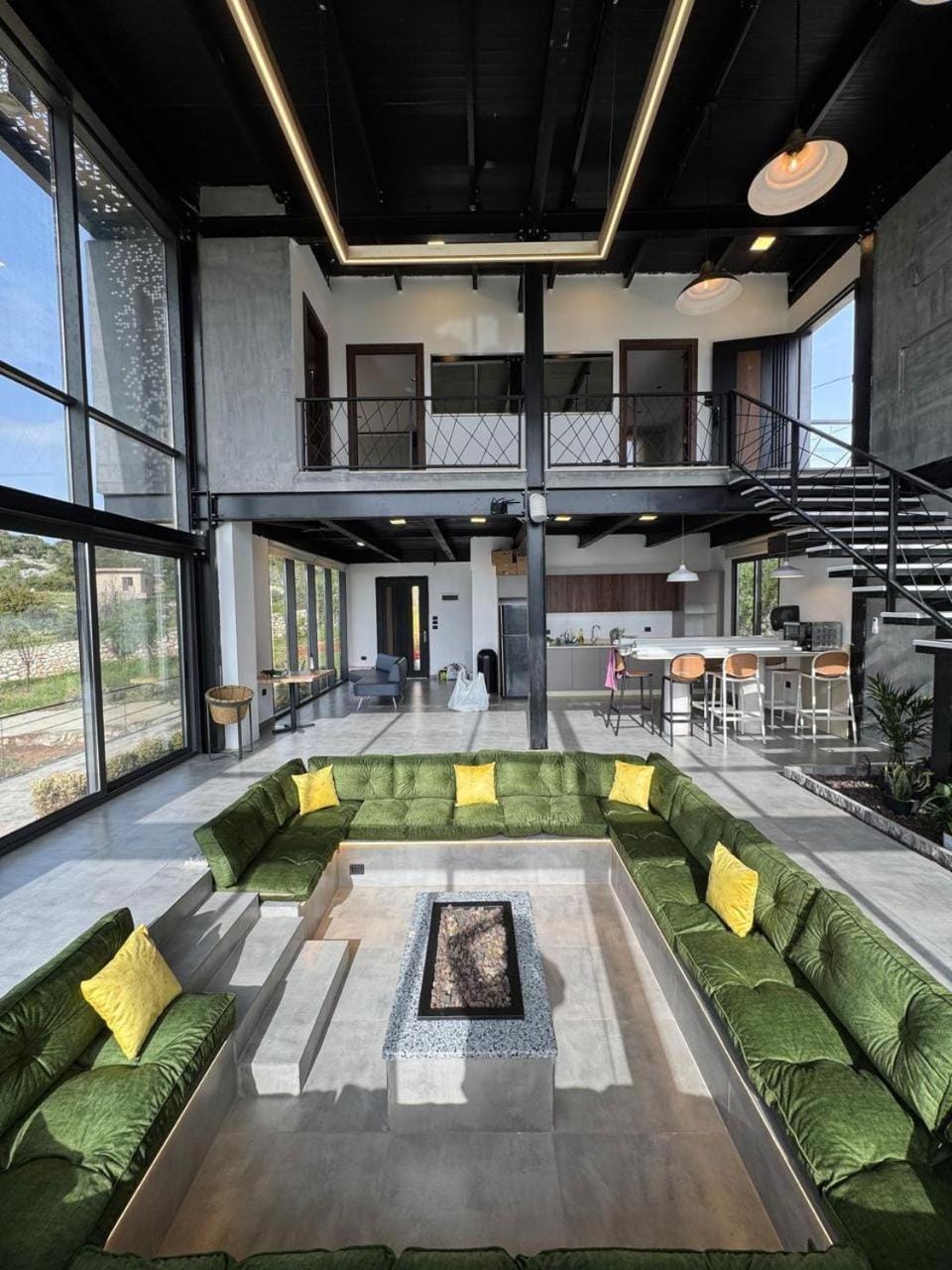 Living room, Seating area