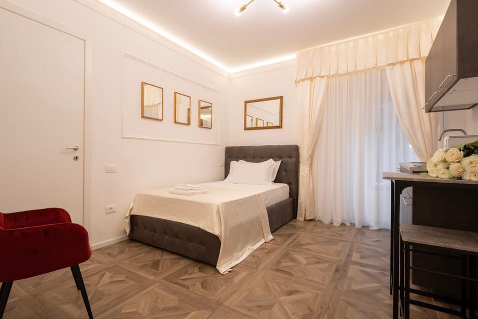 La camera degli Specchi Piazza Unità D'Italia Bed and Breakfast in Trieste