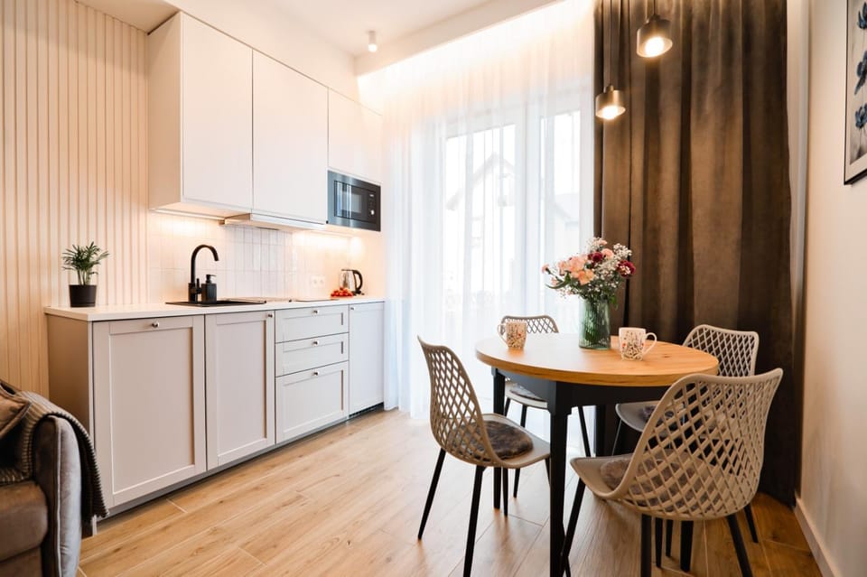 TV and multimedia, Kitchen or kitchenette, Living room