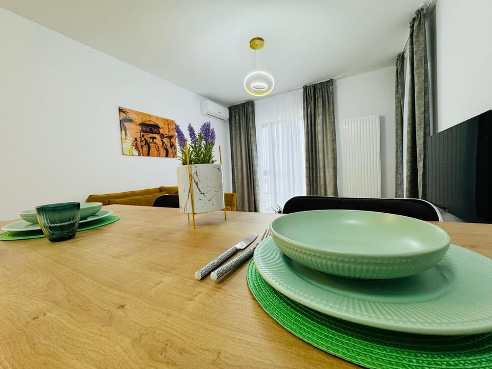 Silk District Parking Suite Apartment in Romania