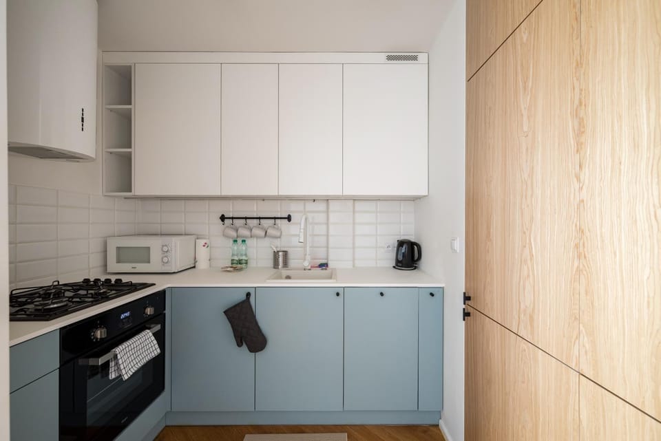 Coffee/tea facilities, Kitchen or kitchenette, dishwasher, stove