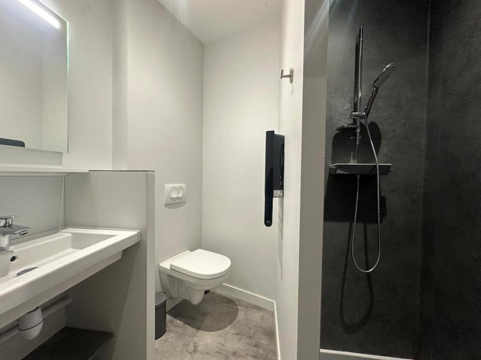 Shower, Toilet, Bathroom