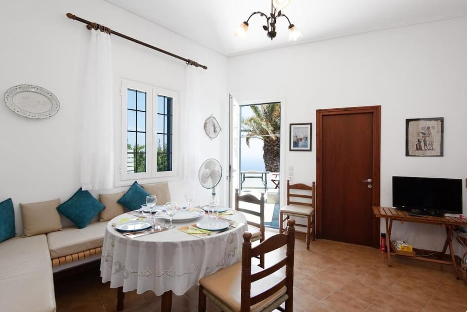 VORINI'S HOUSE, Exampela,Sifnos Apartment in Milos