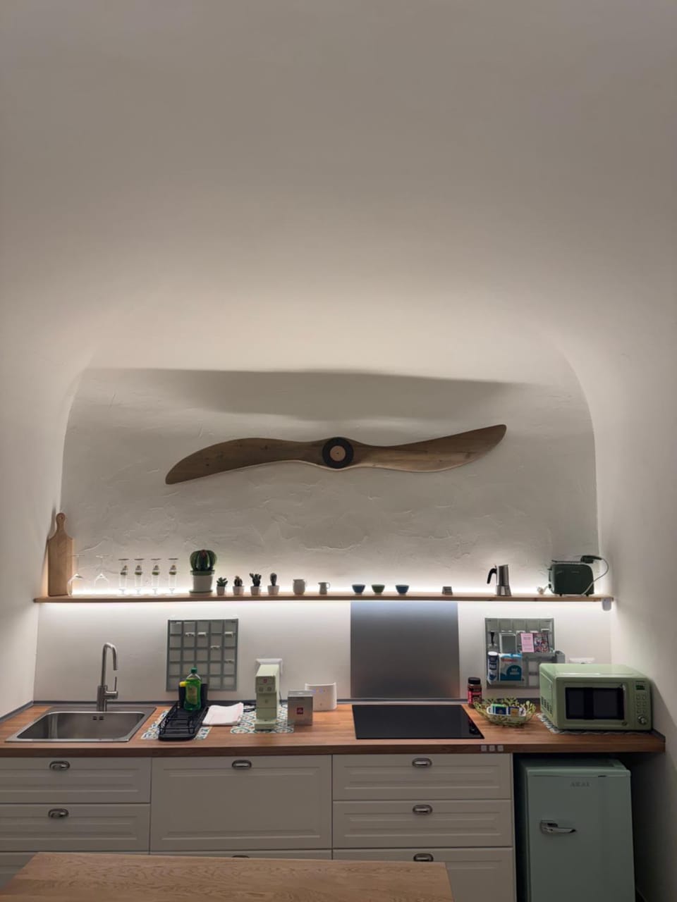 Kitchen or kitchenette