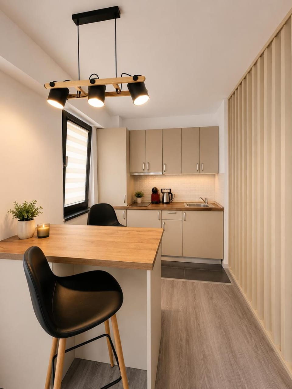 Coffee/tea facilities, Kitchen or kitchenette, kitchen