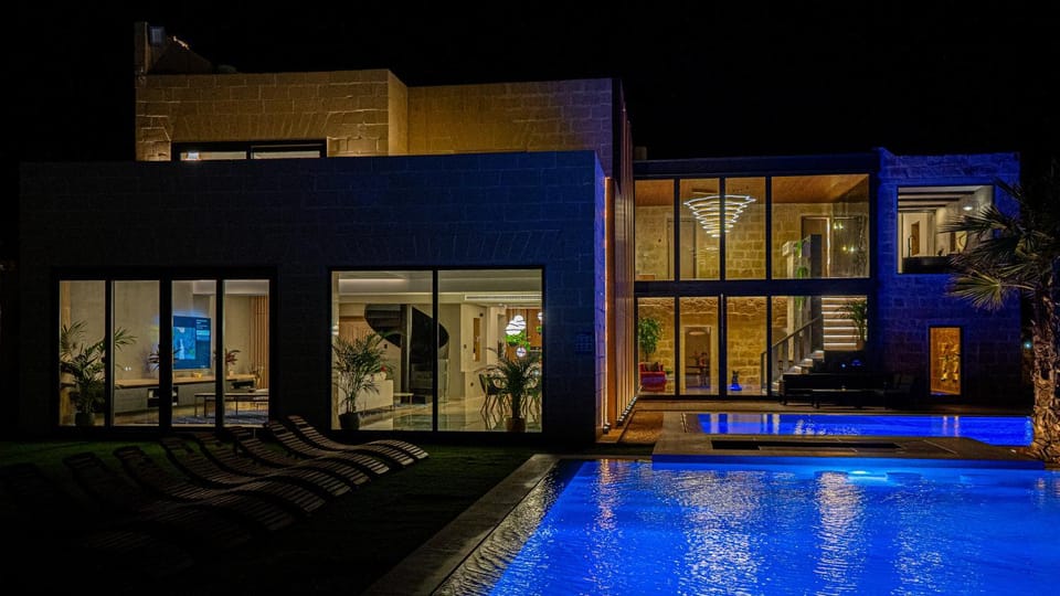 Enchanted Haven by AURA Villa in Malta