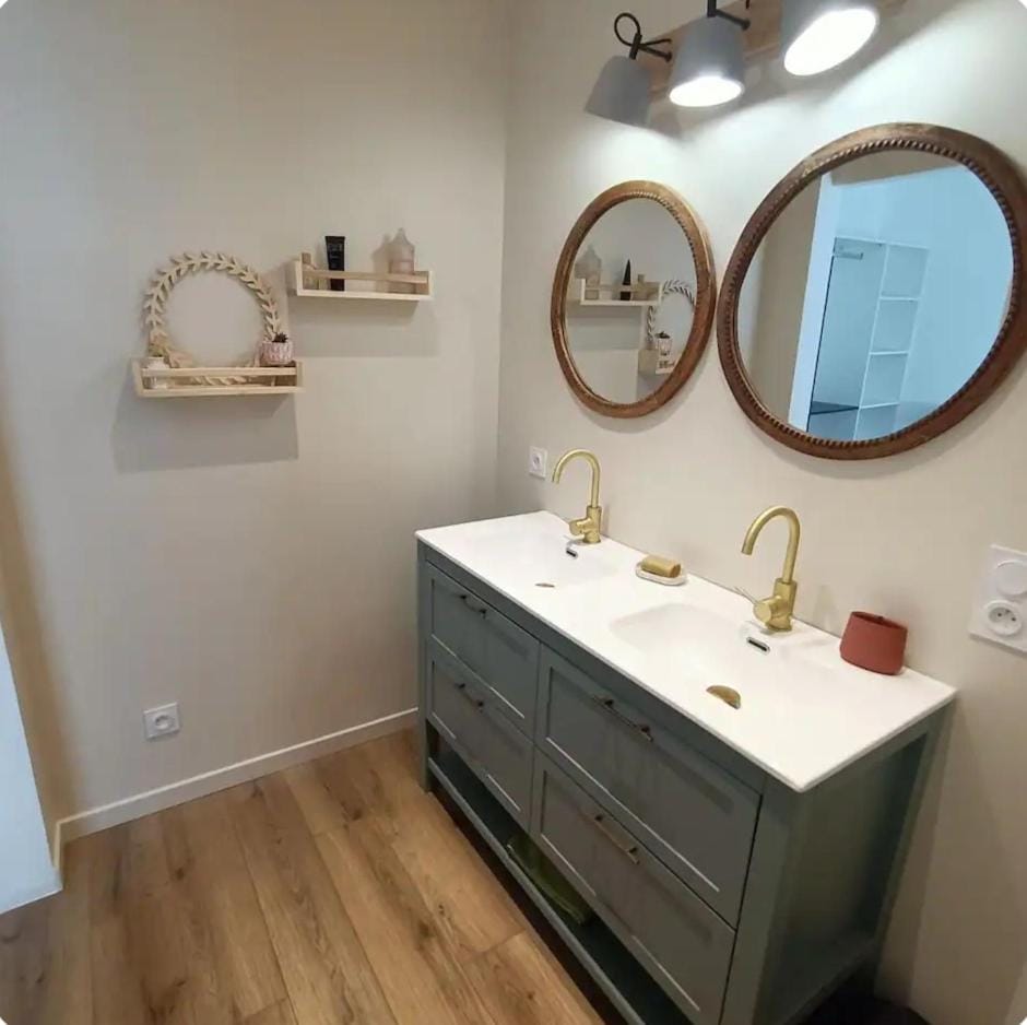 Chambre cosy avec salle de bain privative Vacation rental in Le Mans
