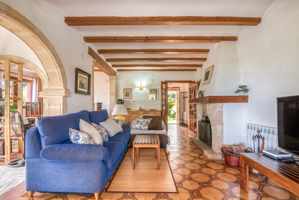 Property building, Living room