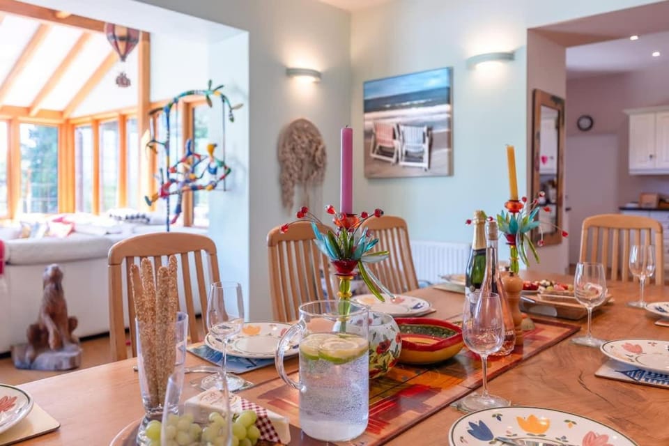 Greenhill Cottage Sea Views with Thatched Charm House in East Devon District