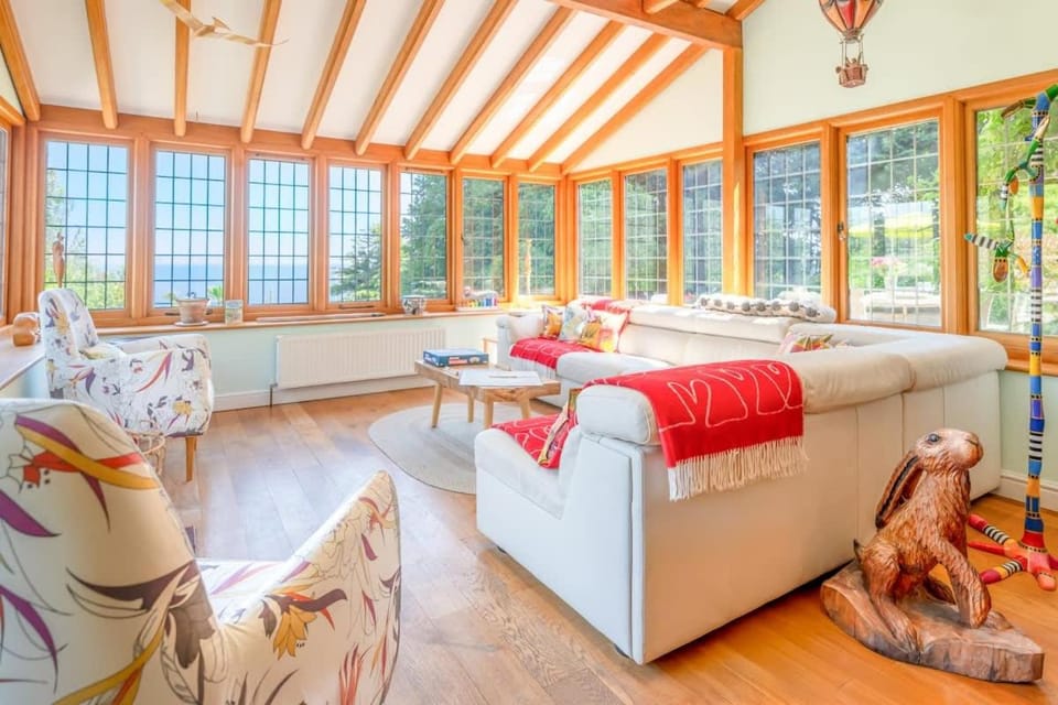 Greenhill Cottage Sea Views with Thatched Charm House in East Devon District