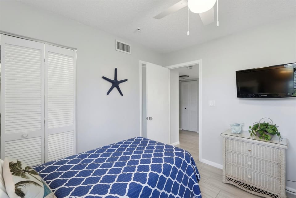 Isla Del Sol Rentals St Petersburg Apartment in Isla del Sol