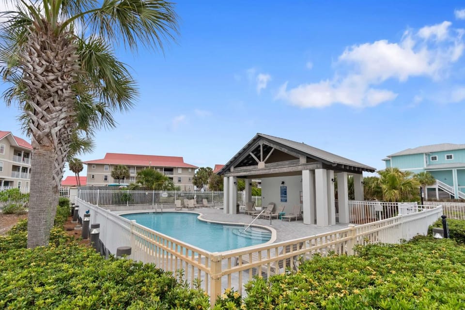 Sugar Beach Retreat House in Pensacola Beach