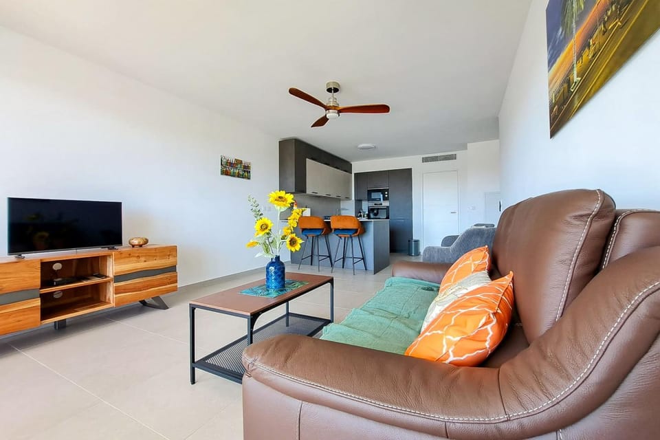 2B Near Vaugrenier AC terrace sea view swimming pool parking- BENAKEY Apartment in Villeneuve-Loubet