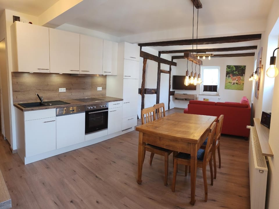 Property building, Kitchen or kitchenette, Living room