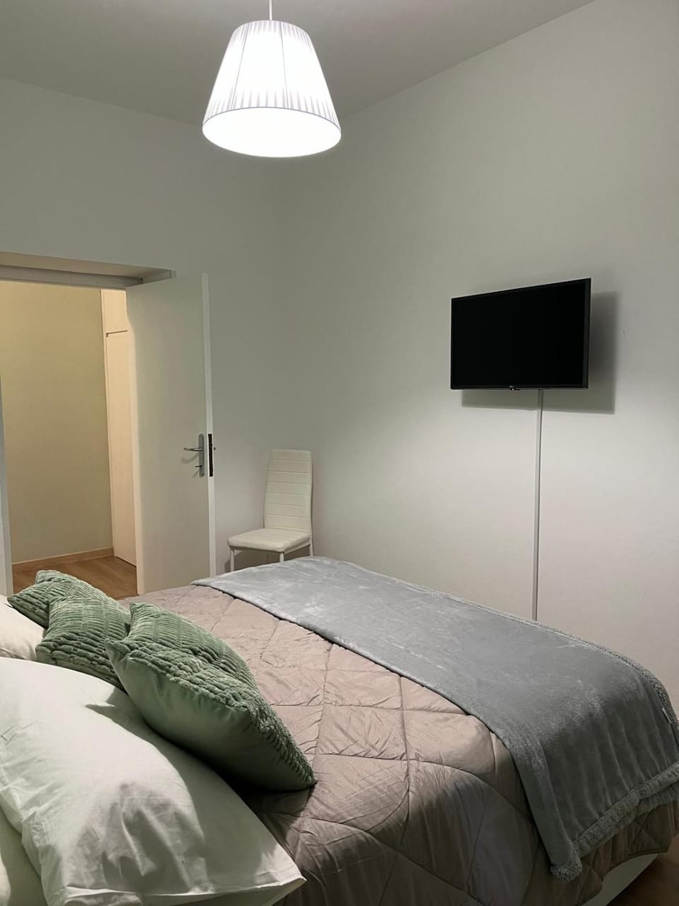 TV and multimedia, Bedroom