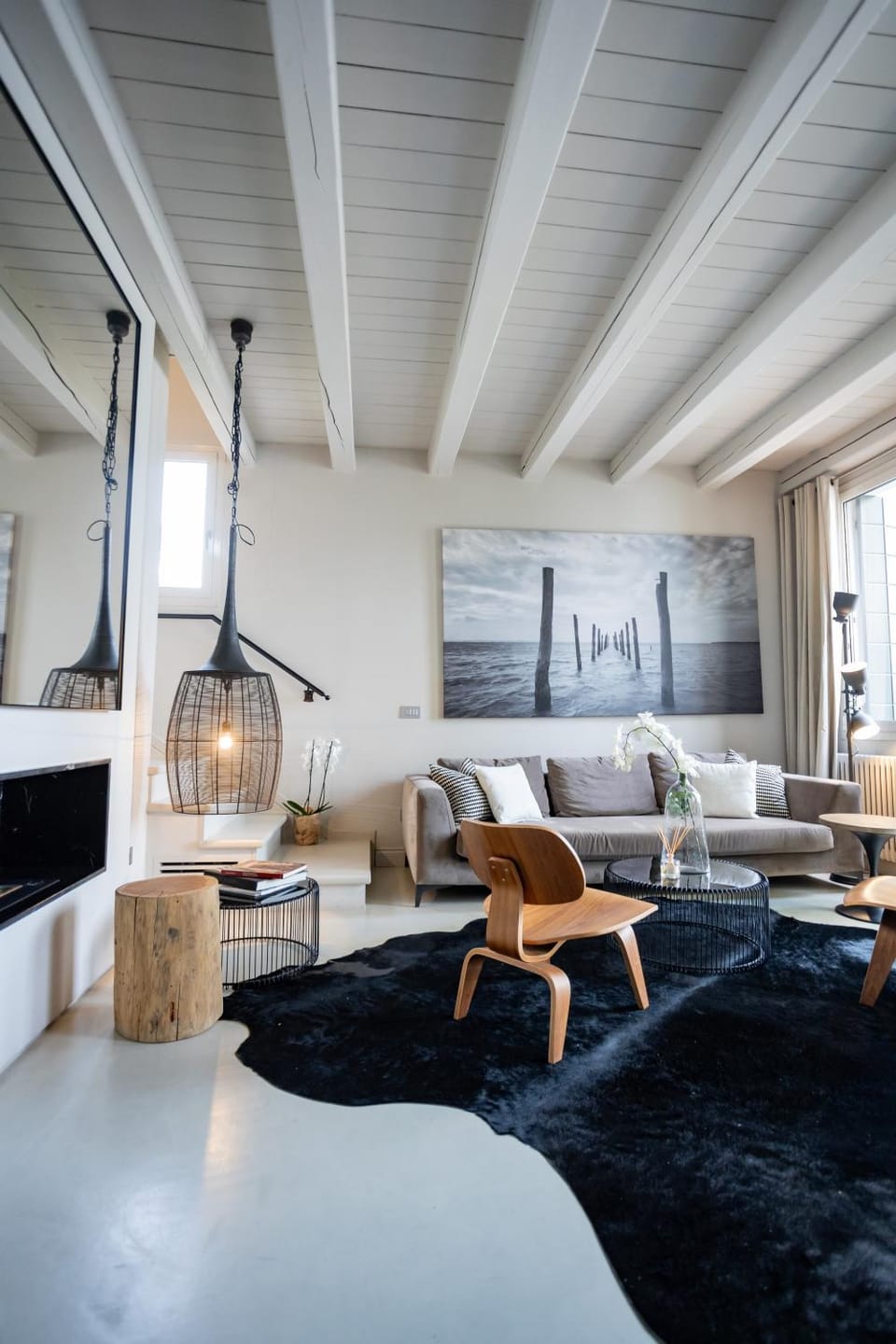 Living room, Seating area, fireplace