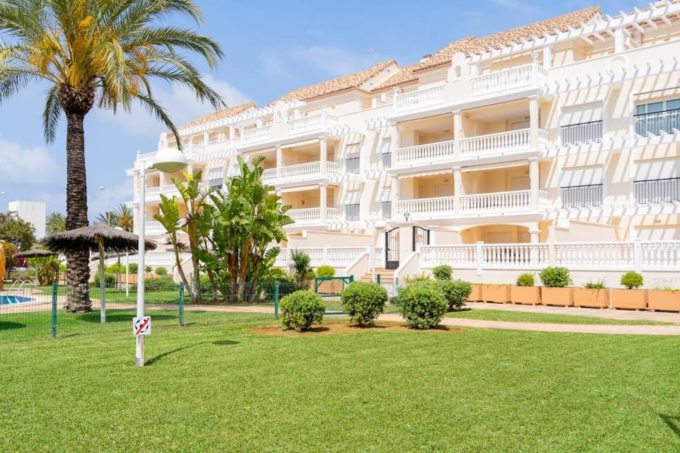 Aquamarina planta baja E2 by costablancarent Apartment in Marina Alta