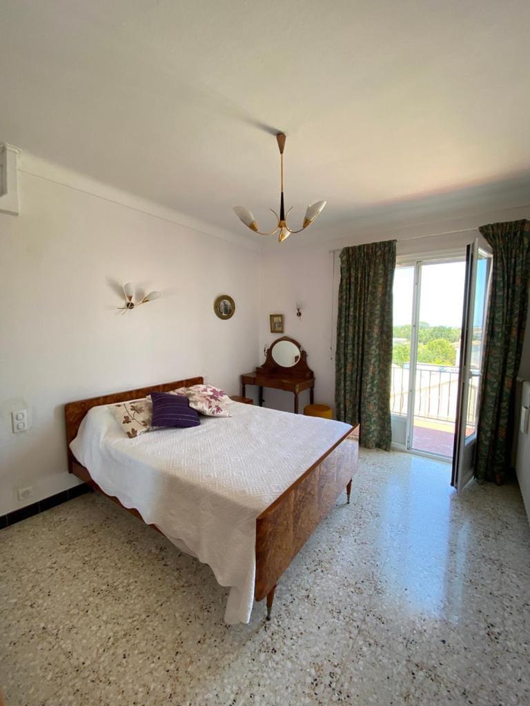 Appartement dans Villa à Antibes avec Vue Mer Apartment in Antibes