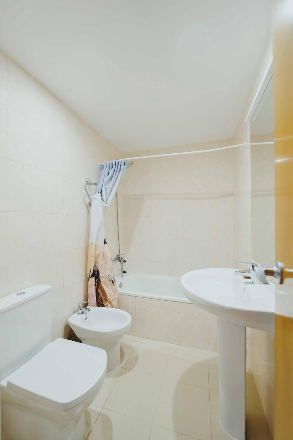 3 bedroom Huge apartament near the beach Apartment in Barcelona