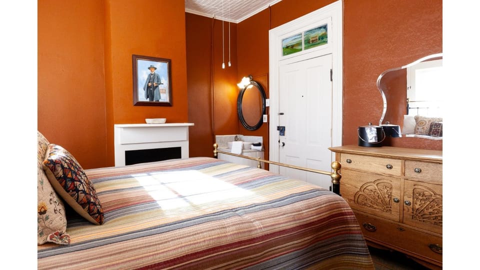 Bed, Bedroom, fireplace, furniture, air conditioner