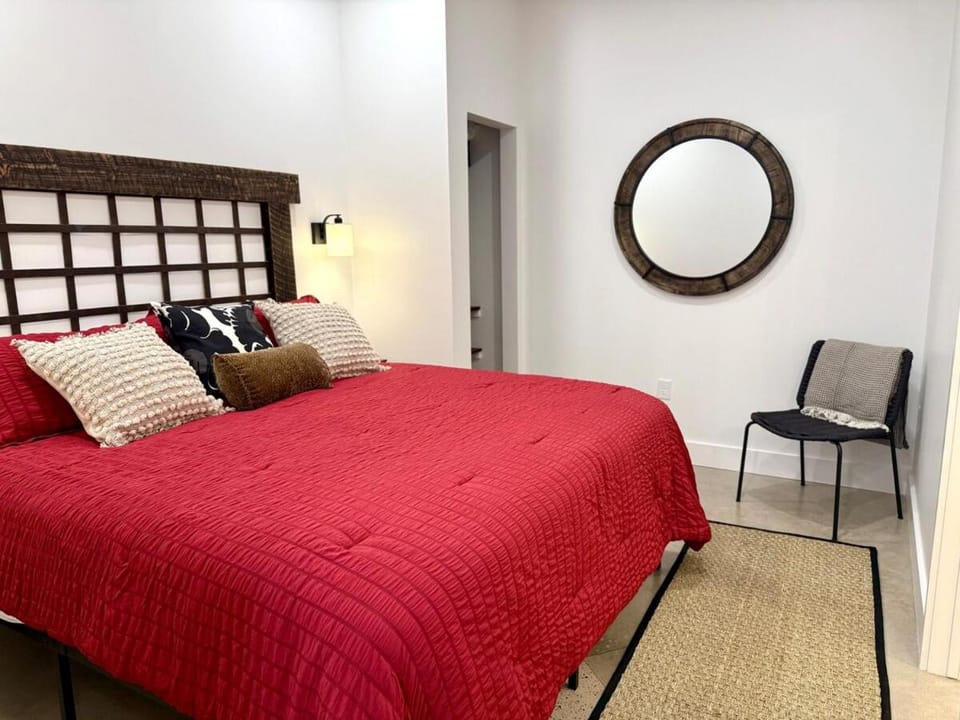 Bed, Bedroom