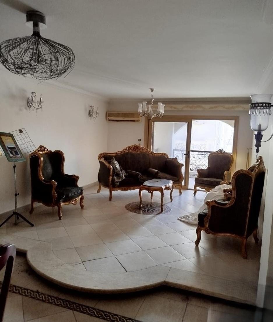 Spacious Home for Family Apartment in Alexandria