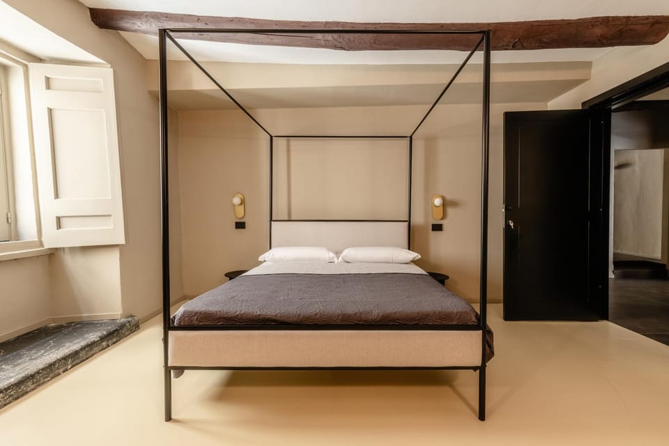 Bed, Decorative detail