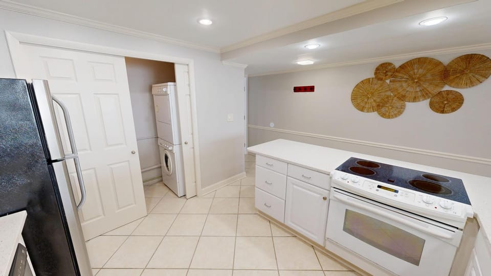 Shoreline Towers 1074 Apartment in Destin