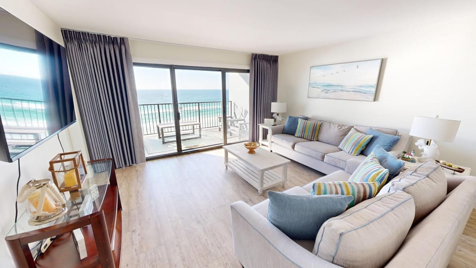Emerald Towers 904 Apartment in Destin