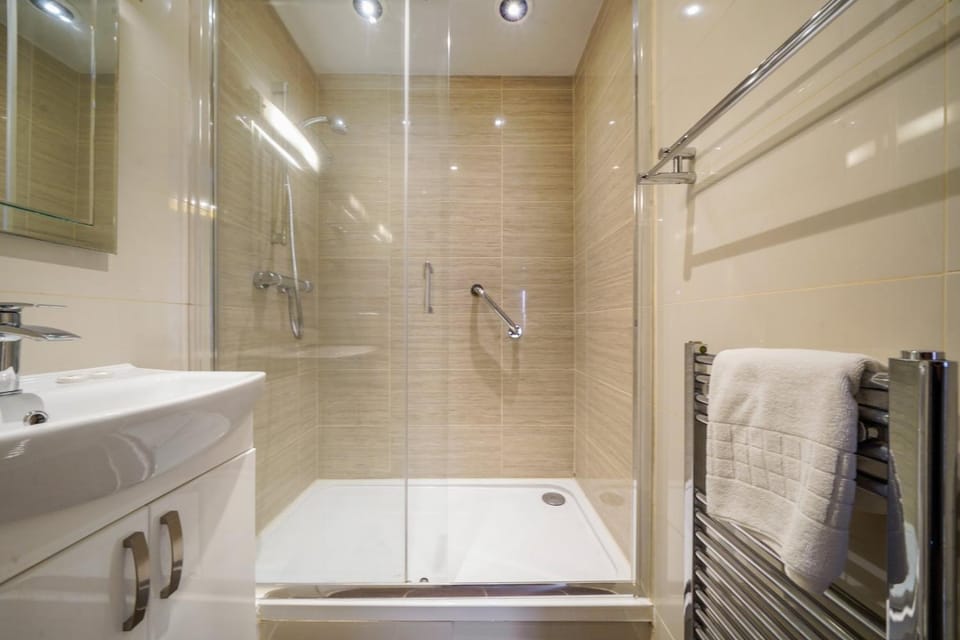 Chic 1 Bed House in Knightsbridge FREE WIFI by City Stay Aparts London Apartment in City of Westminster
