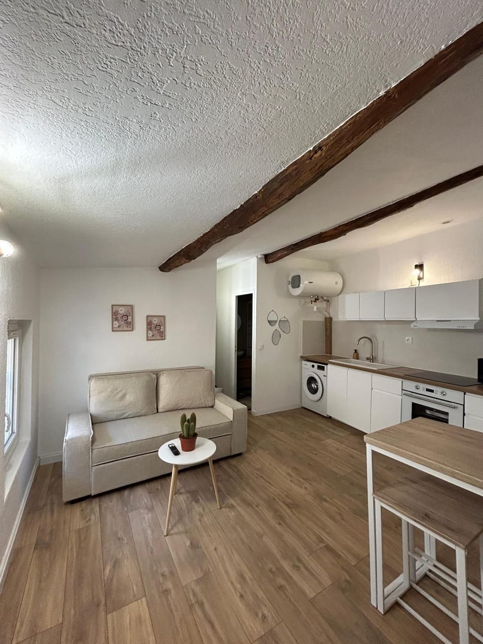 Joli T2 en plein coeur de Saint Maximin Apartment in Saint-Maximin-la-Sainte-Baume