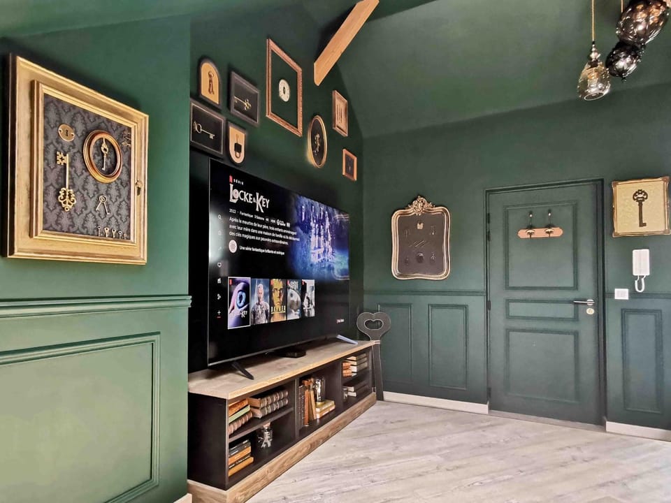 TV and multimedia, Living room