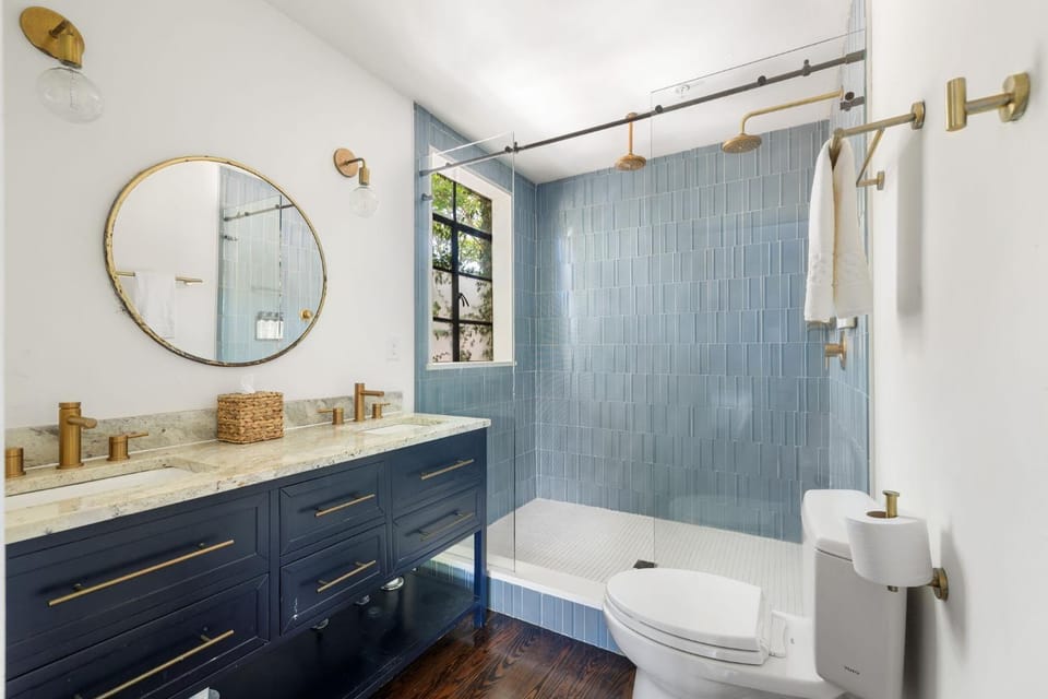 King Suite and Twin Boutique Hotel 2 Floor Bed and Breakfast in Savannah