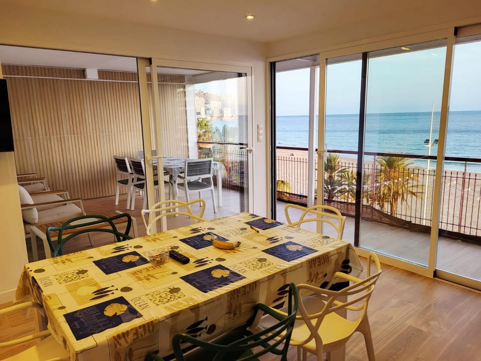 Levante Frontline Luxury Duplex 5 Bedrooms Apartment in Benidorm