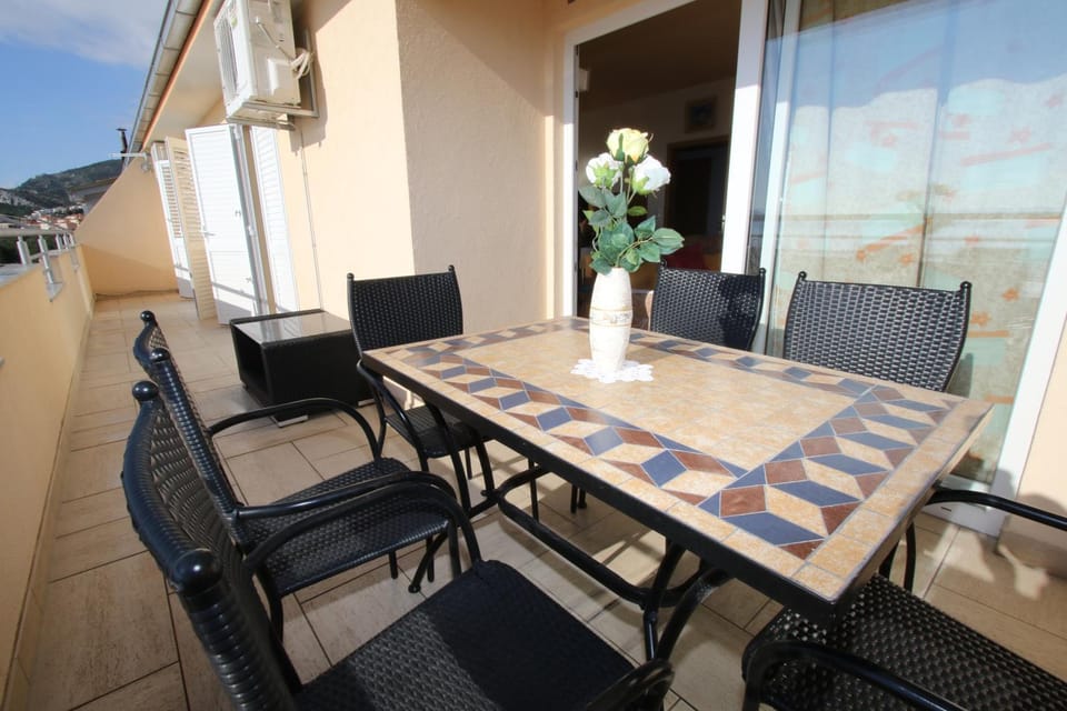 Day, Balcony/Terrace