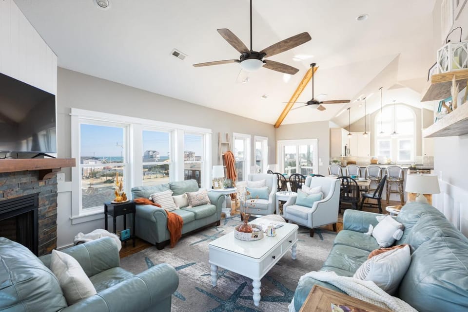 Ocean Views Steps To Beach 5bd Luxury Home House in Kill Devil Hills